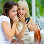 How To Use Text Messages To Meet and Seduce Women
